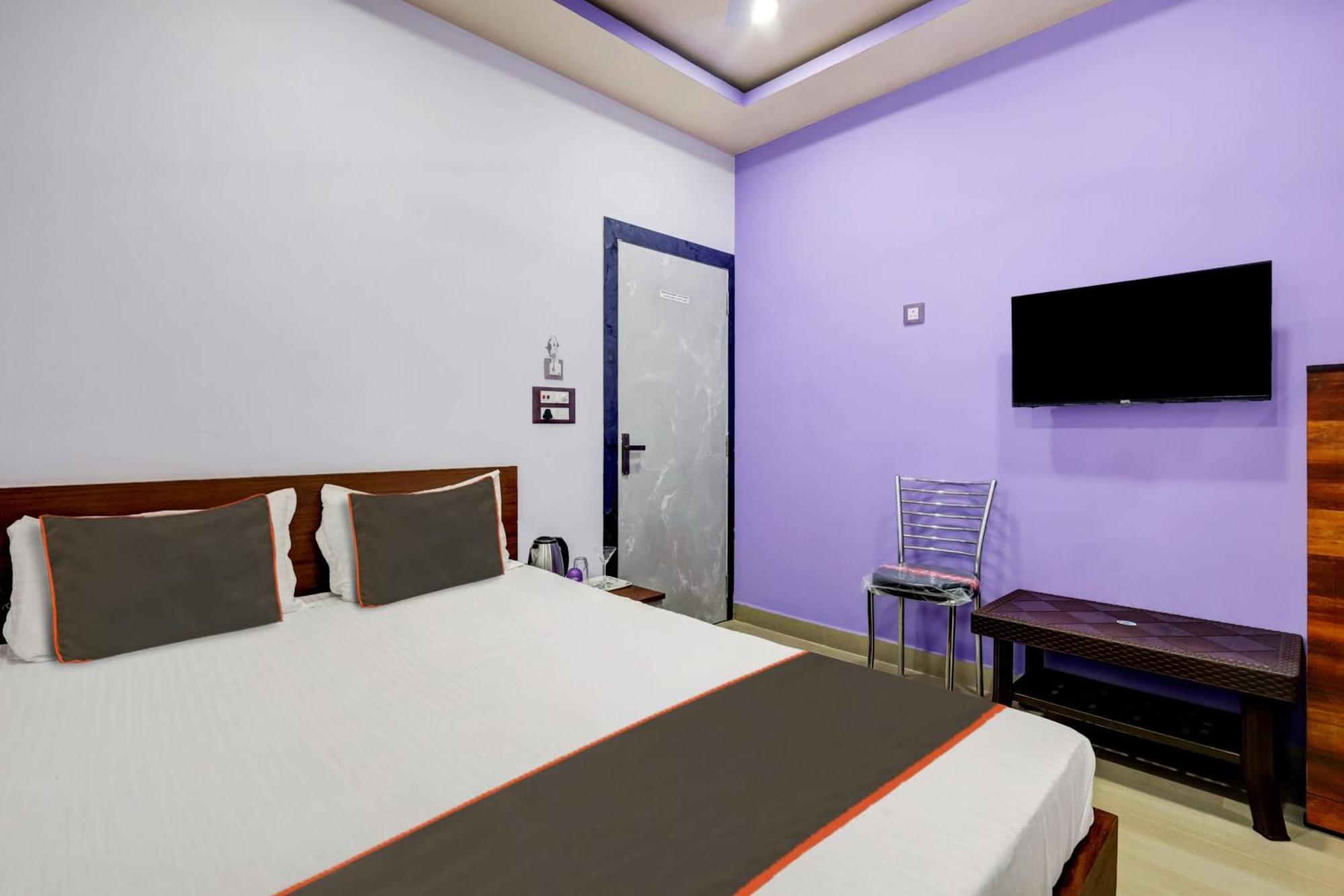 Collection O Ashirbad Lodge Guwahati Buitenkant foto